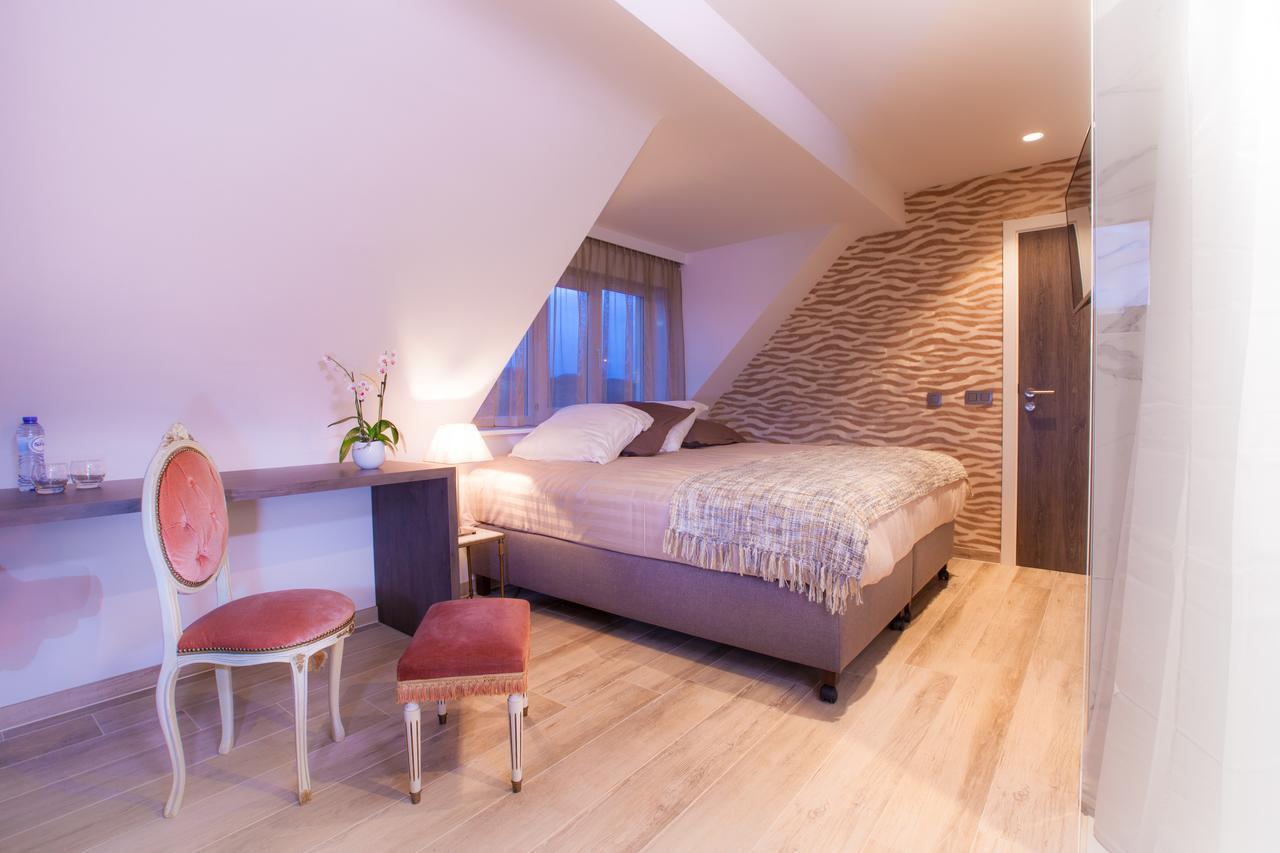 Sable D'O -Vlak Aan De Zee- Bed & Breakfast Mariakerke  Bagian luar foto
